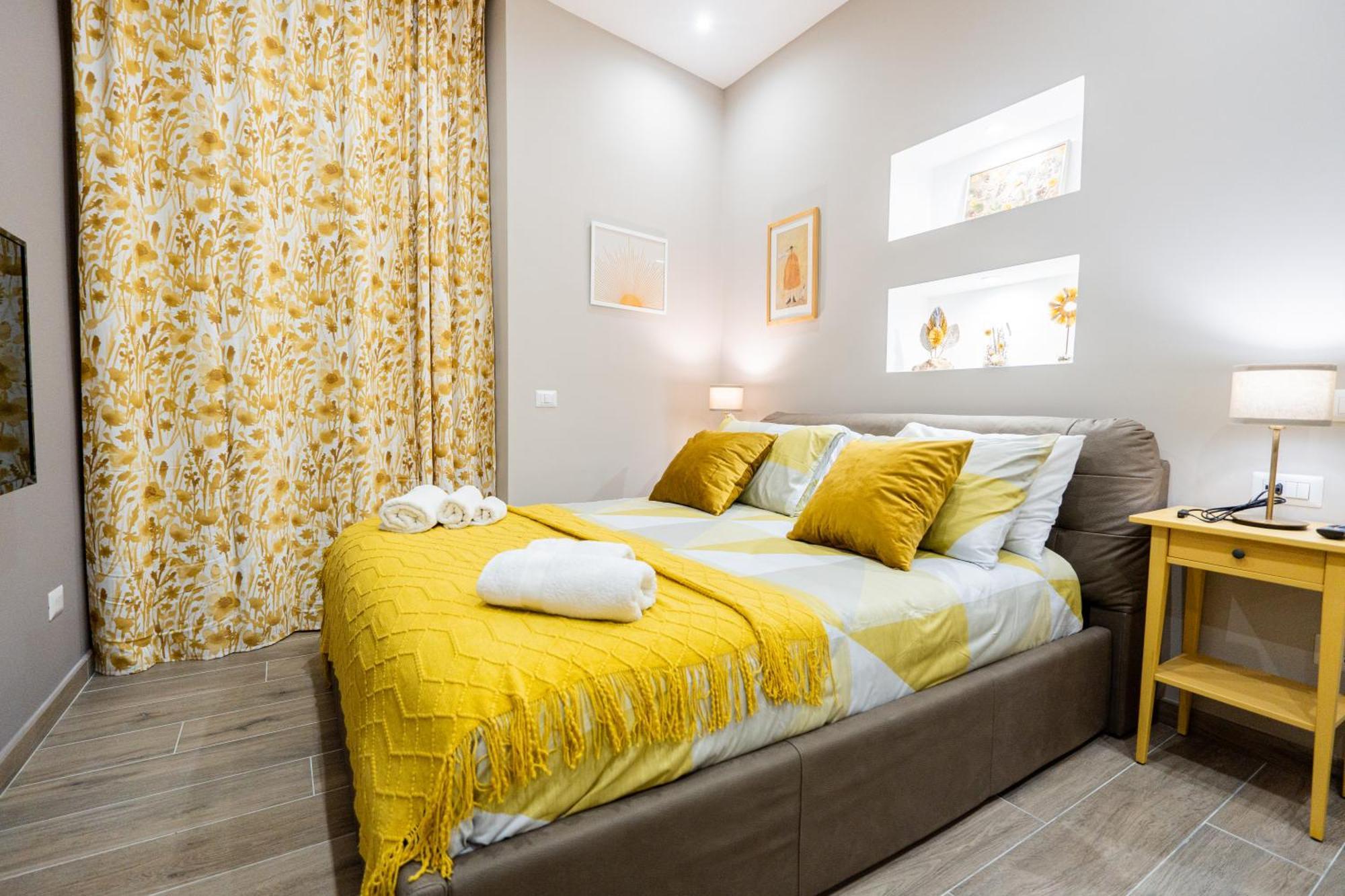 La Casa Di Bianca - Modern Suites Near Plebiscito Napoli Dış mekan fotoğraf
